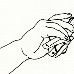 2021洗濯ばさみをつかむ手